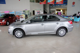 2010款铃木凯泽西2.4L
