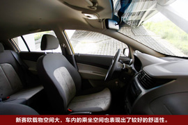 雪佛兰新赛欧两厢