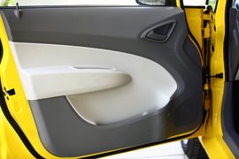 雪佛兰新赛欧两厢
