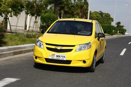 雪佛兰新赛欧两厢