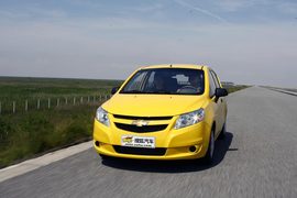 雪佛兰新赛欧两厢