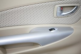 2008款现代途胜2.0GLS手动四驱豪华型