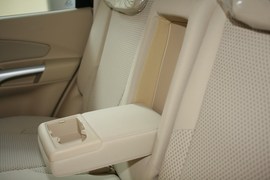 2008款现代途胜2.0GLS手动四驱豪华型