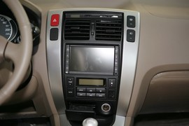 2008款现代途胜2.0GLS手动四驱豪华型