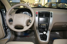2008款现代途胜2.0GLS手动四驱豪华型
