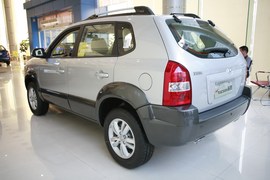 2008款现代途胜2.0GLS手动四驱豪华型