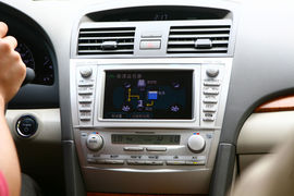 2010款丰田凯美瑞混动试驾