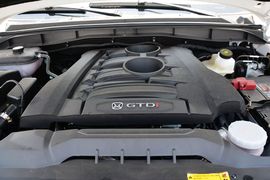 2016款江铃驭胜S350自动汽油超豪华版5座
