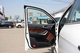 2016款江铃驭胜S350自动汽油超豪华版5座