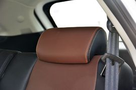 2016款江铃驭胜S350自动汽油超豪华版5座