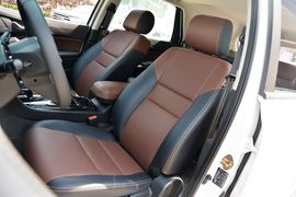 2016款江铃驭胜S350自动汽油超豪华版5座