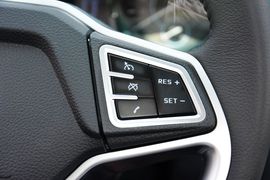 2016款江铃驭胜S350自动汽油超豪华版5座