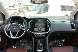 2016款江铃驭胜S350自动汽油超豪华版5座