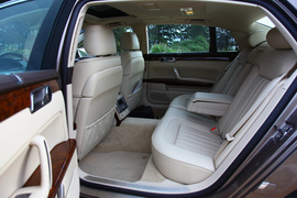 2011款大众新辉腾3.6L试驾实拍