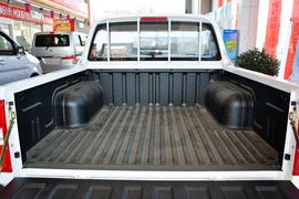 2015款锐骐皮卡2.4L精英版汽油四驱标准型ZG24