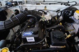 2015款锐骐皮卡2.4L精英版汽油四驱标准型ZG24