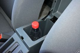 2015款锐骐皮卡2.4L精英版汽油四驱标准型ZG24