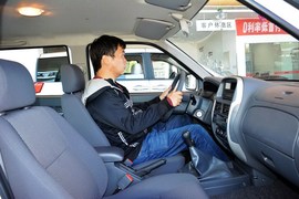 2015款锐骐皮卡2.4L精英版汽油四驱标准型ZG24