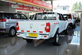 2015款锐骐皮卡2.4L精英版汽油四驱标准型ZG24