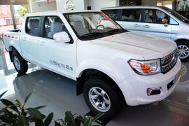 2015款锐骐皮卡2.4L精英版汽油四驱标准型ZG24