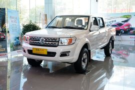 2015款锐骐皮卡2.4L精英版汽油四驱标准型ZG24