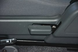 2015款锐骐皮卡2.4L精英版汽油四驱标准型ZG24