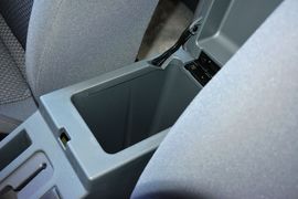 2015款锐骐皮卡2.4L精英版汽油四驱标准型ZG24