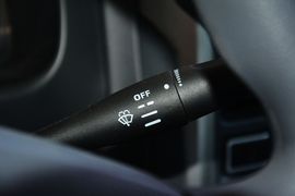 2015款锐骐皮卡2.4L精英版汽油四驱标准型ZG24