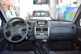 2015款锐骐皮卡2.4L精英版汽油四驱标准型ZG24