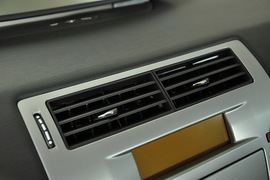 2010款雪铁龙世嘉1.6L