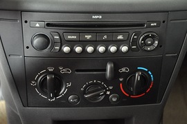 2010款雪铁龙世嘉1.6L