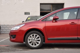 2010款雪铁龙世嘉1.6L