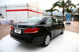 2010款丰田凯美瑞240G豪华版试驾实拍