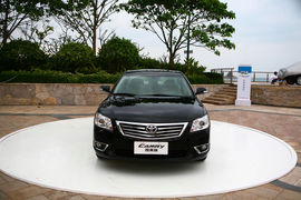 2010款丰田凯美瑞240G豪华版试驾实拍