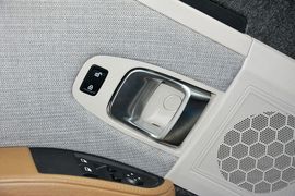 2014款宝马i3增程式混合动力版