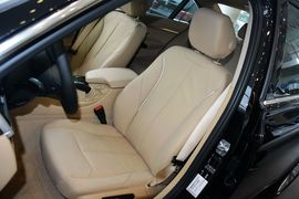2016款宝马320Li豪华设计套装