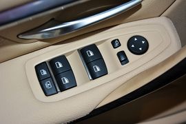 2016款宝马320Li豪华设计套装