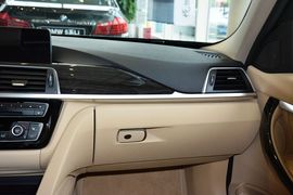 2016款宝马320Li豪华设计套装