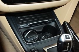 2016款宝马320Li豪华设计套装