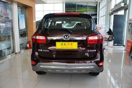 2016款江铃驭胜S350自动汽油超豪华版5座