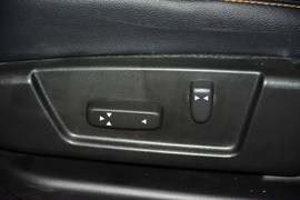 2016款江铃驭胜S350自动汽油超豪华版5座