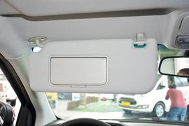 2016款江铃驭胜S350自动汽油超豪华版5座