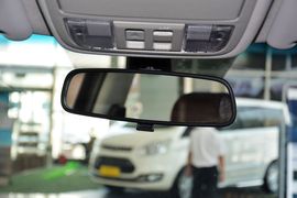 2016款江铃驭胜S350自动汽油超豪华版5座