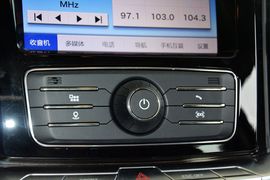 2016款江铃驭胜S350自动汽油超豪华版5座