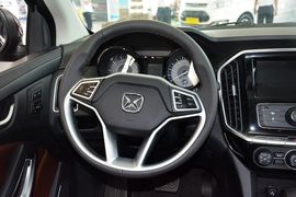 2016款江铃驭胜S350自动汽油超豪华版5座