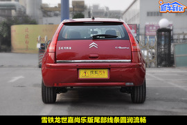 2010款东风雪铁龙世嘉两厢尚乐版到店