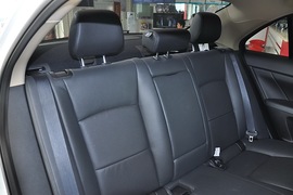 2010款铃木凯泽西2.4L