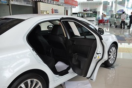 2010款铃木凯泽西2.4L