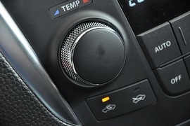 2010款铃木凯泽西2.4L