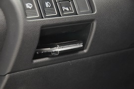 2010款铃木凯泽西2.4L